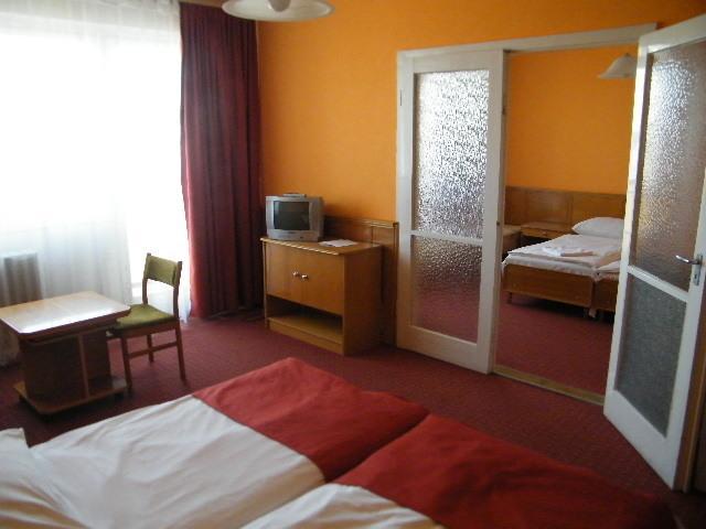 Hotel Magistern Siófok Zewnętrze zdjęcie